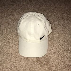 white women’s Nike hat
